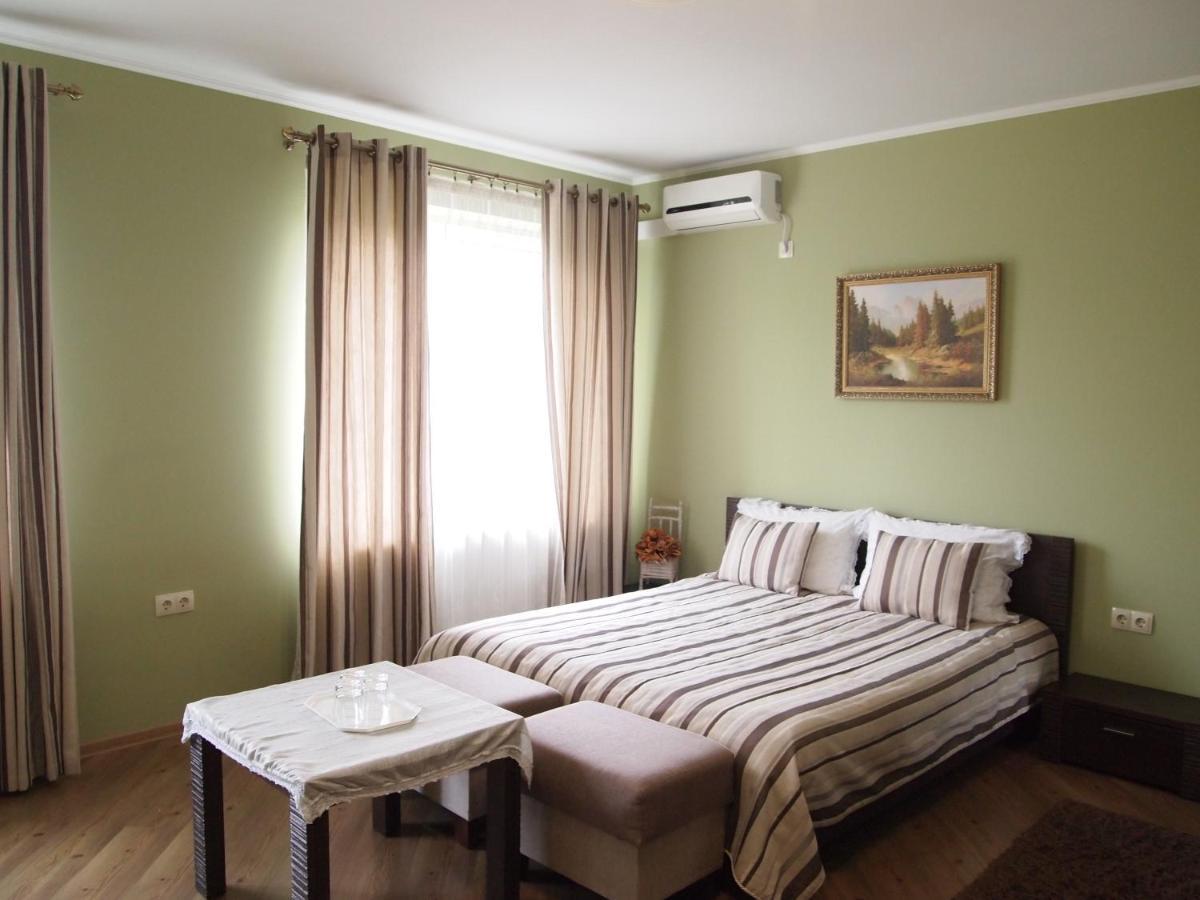Tulipan Hotel Aquapark Vyshkove Esterno foto